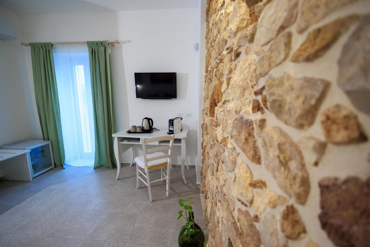 Miramare Rooms B&B Авола Экстерьер фото