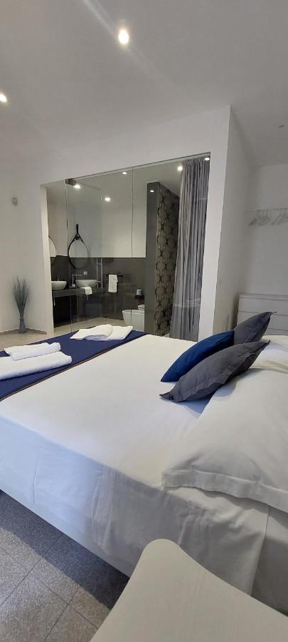 Miramare Rooms B&B Авола Экстерьер фото